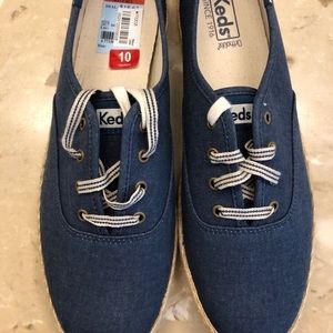 Keds shoes size 10